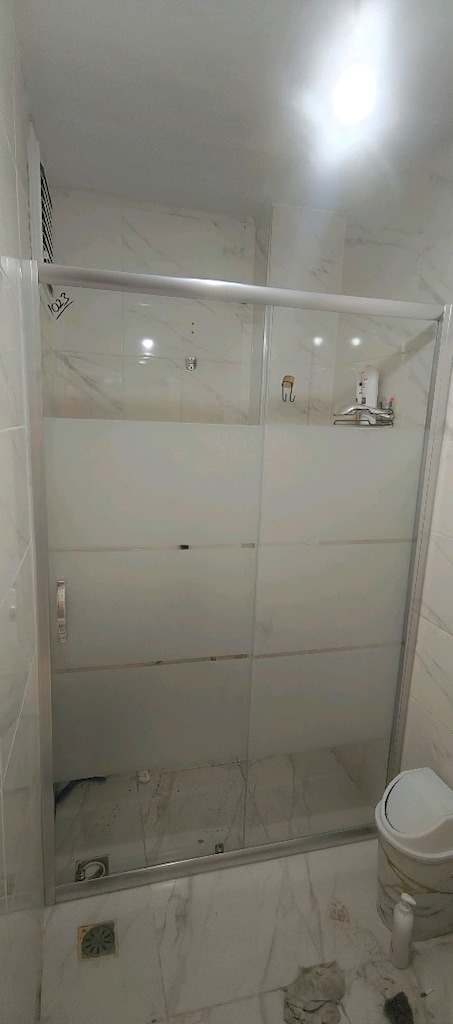 DUŞAKABİNDE FIRSAT - 2