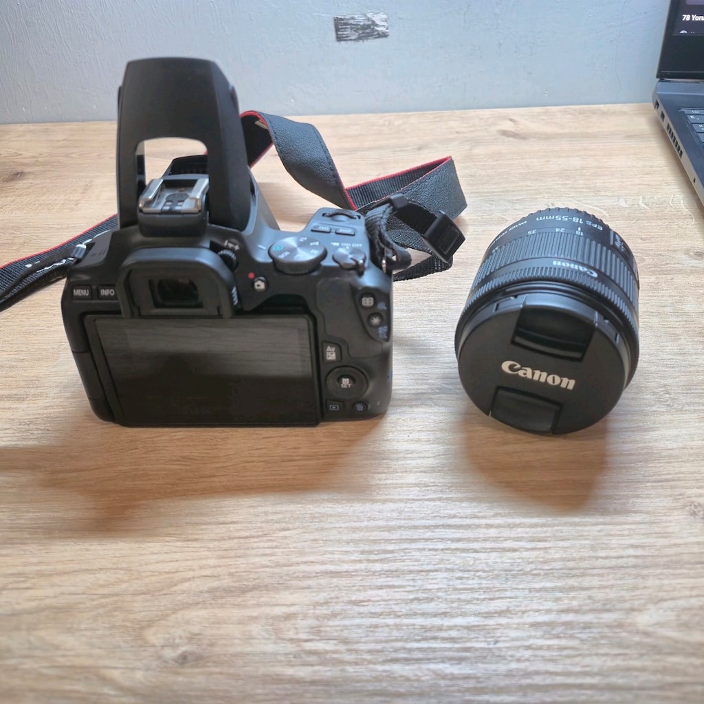 Canon EOS 250D + 18-55mm IS STM Lens - 6