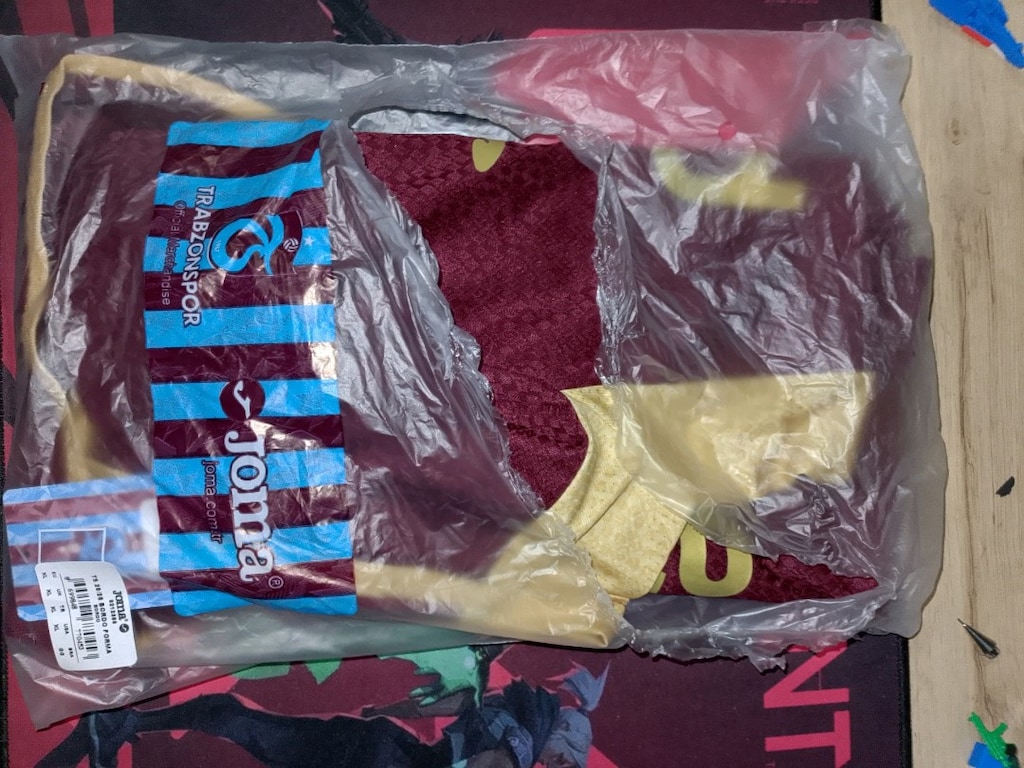 25/26 sezon xl TRABZONSPOR forması — görsel 6/6