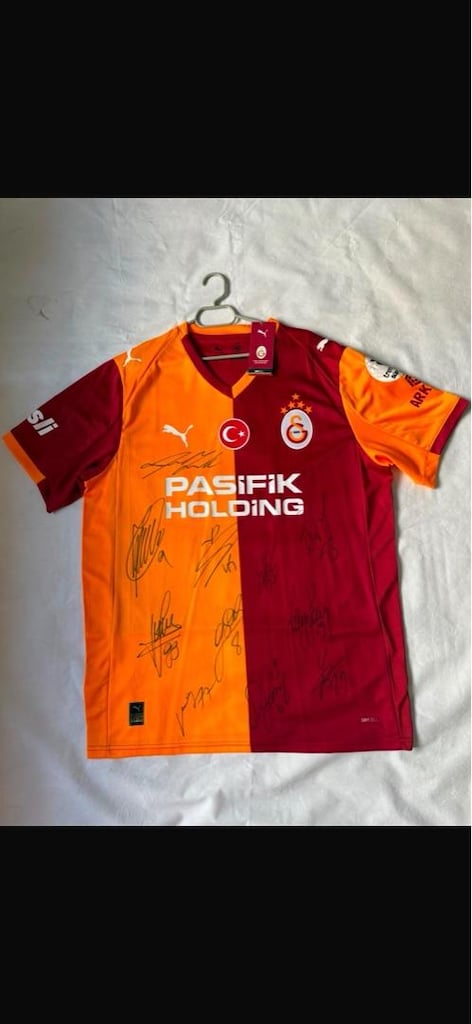 GS 11 Futbolcu İmzalı Yeni Sezon Forması - 2