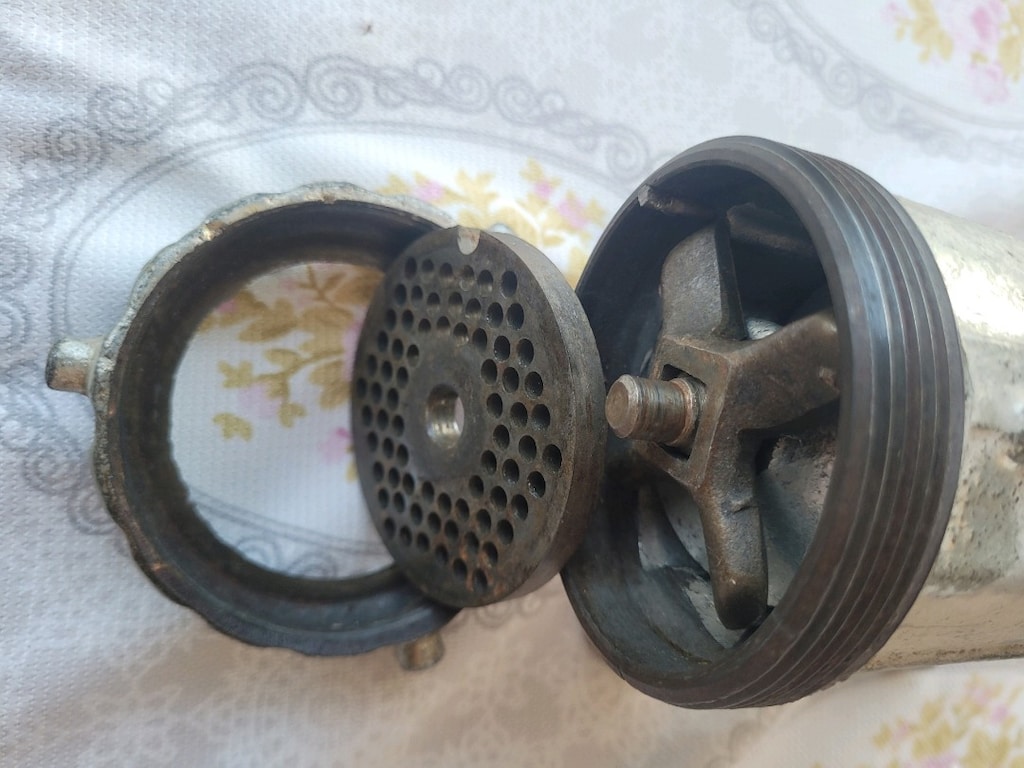 Kiyma Sucuk makinasi makinesi doldur çek bas - 2
