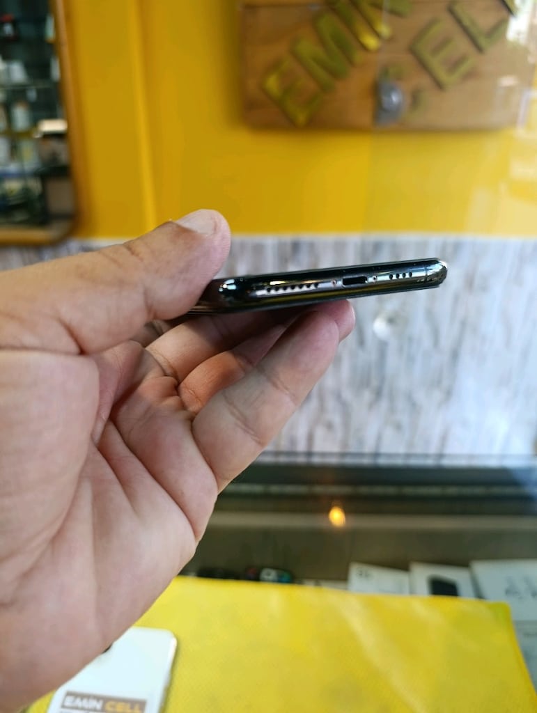 iPhone 11 pro max TR 256 GB - 2