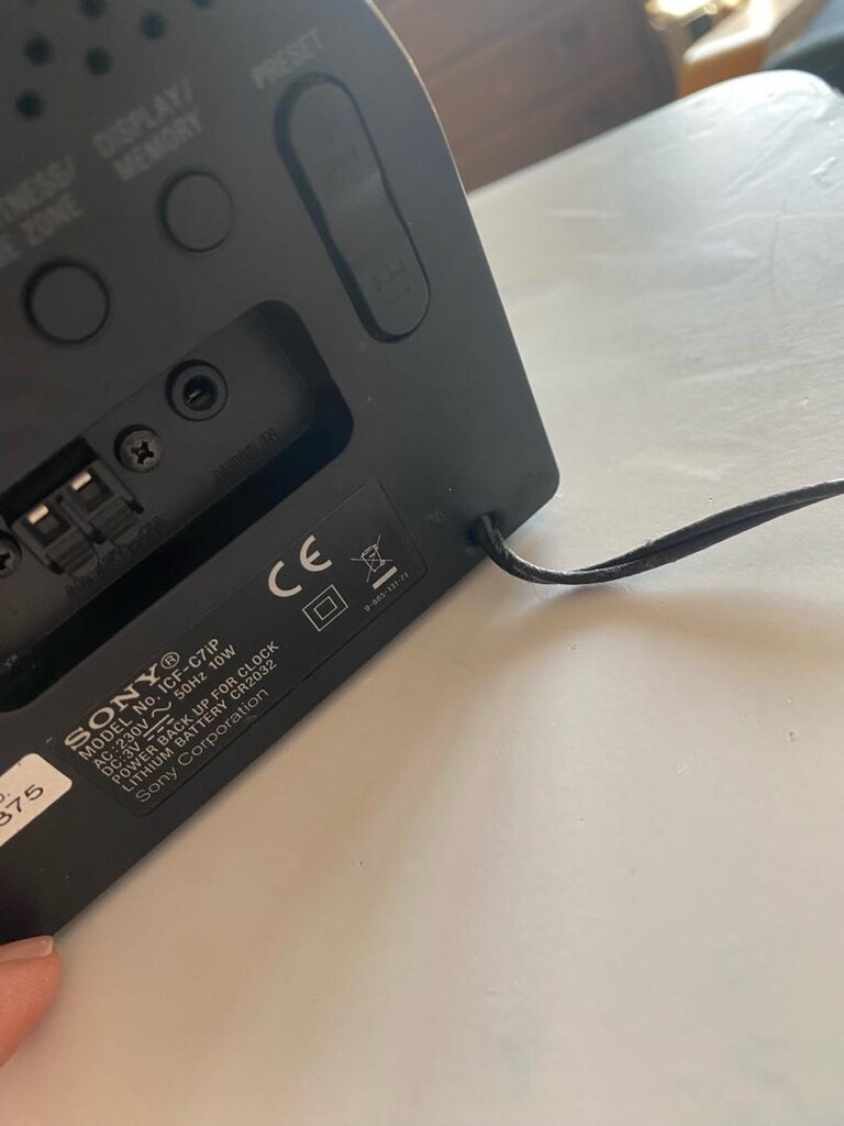 Sony Çalar Saat Radyolu iphone Dock’lu - 6