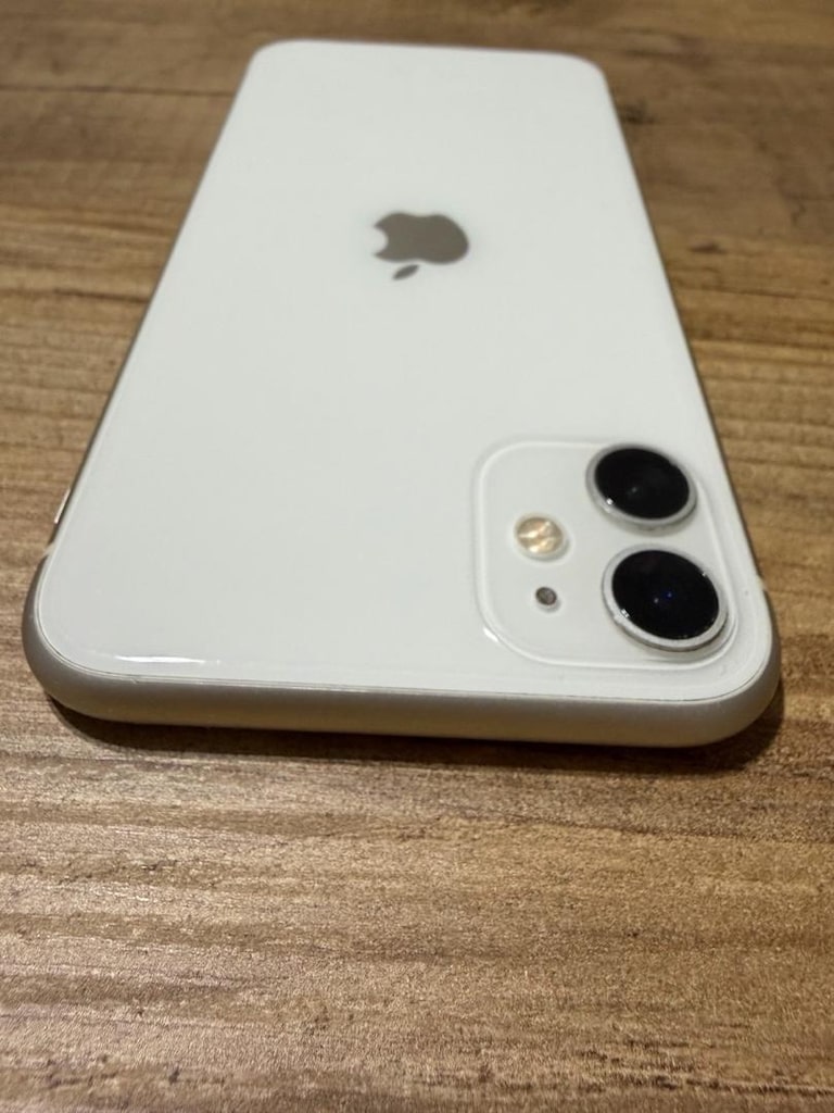 İPHONE 11 - 2