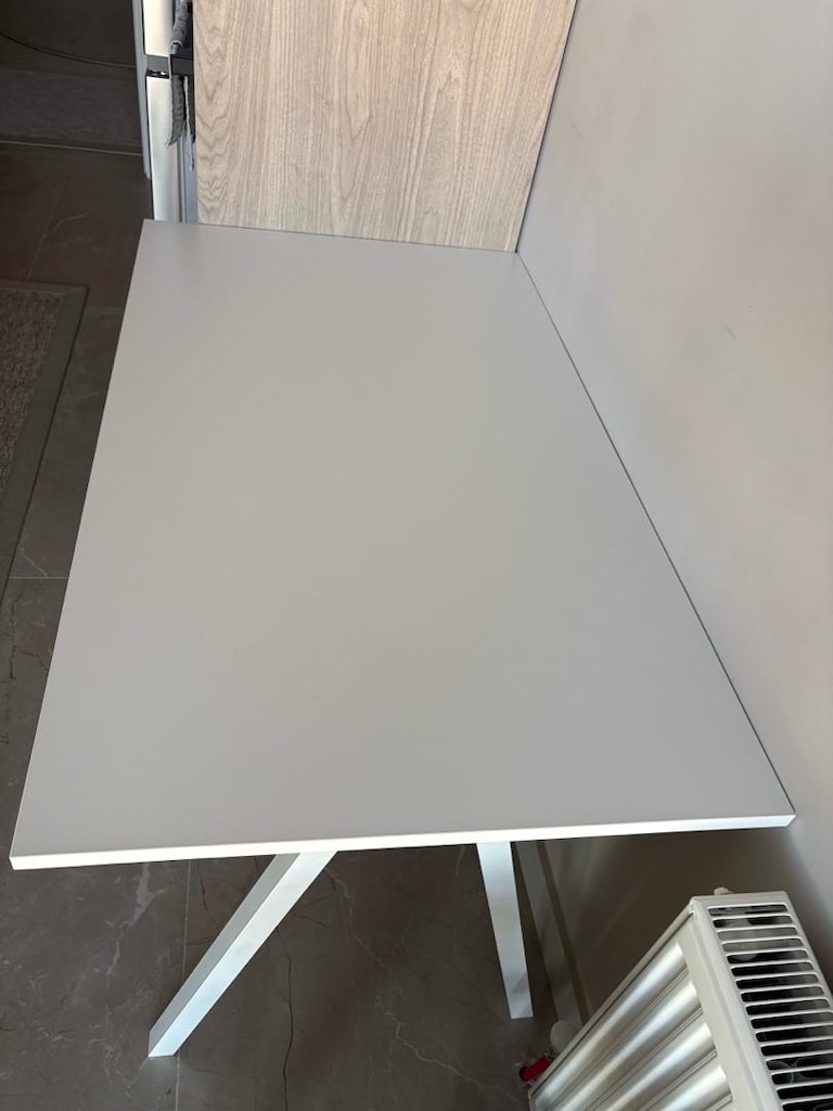 ikea çalışma masası 120x70 trotten modeli sıfır ayarında - 2