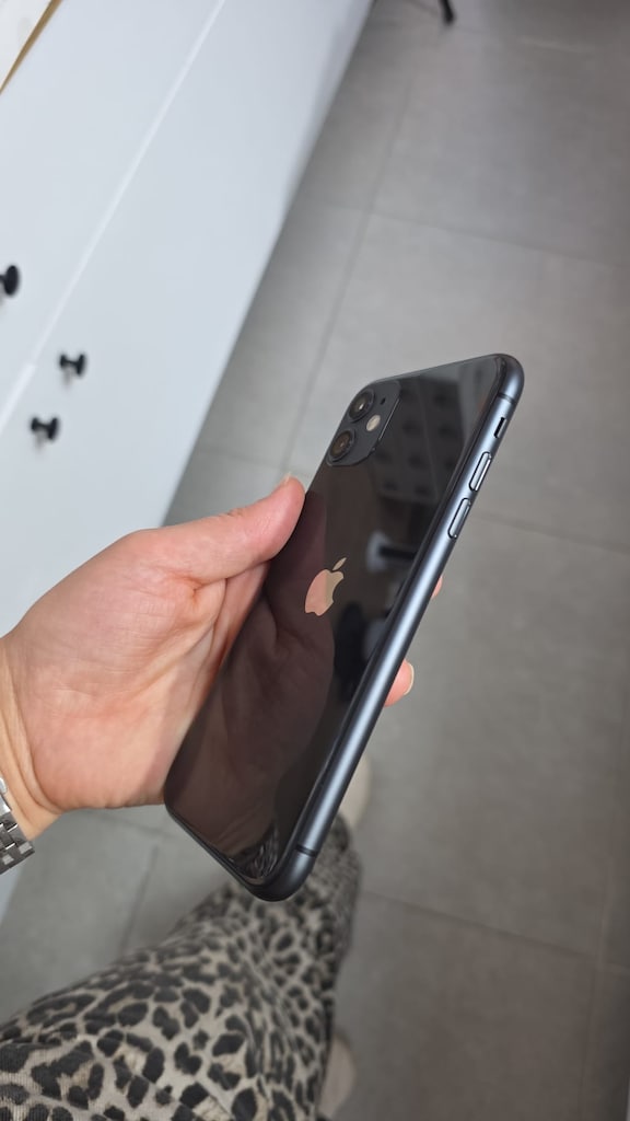 1 YIL GARANTİLİ İPHONE 11 64 GB PİL 100 SİYAH - 2