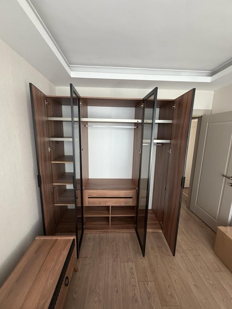 Yeni gibi giyinme dolabı / Gardırop - 2
