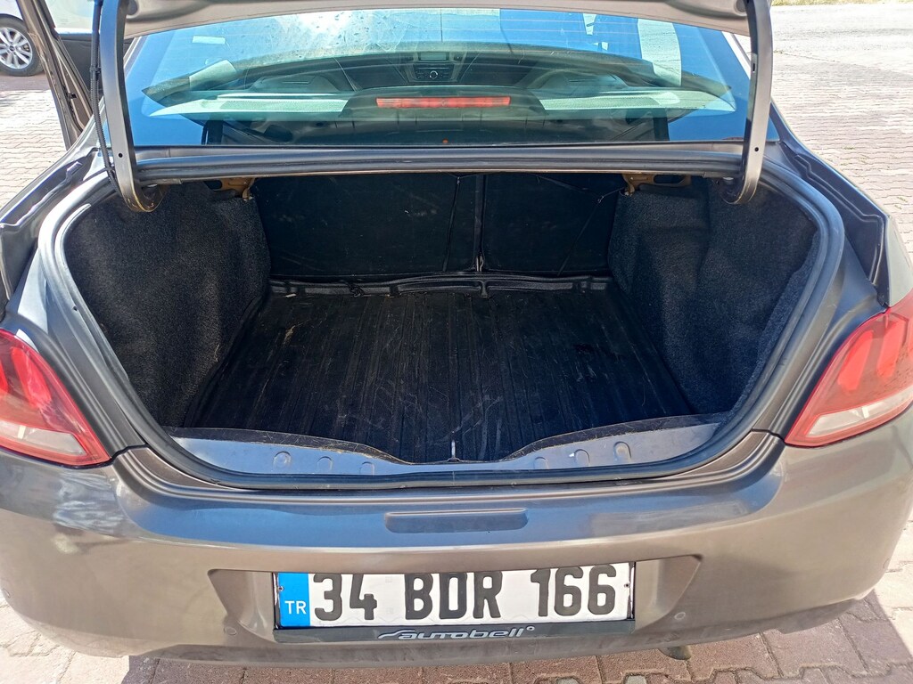 Peugeot 301 - 5