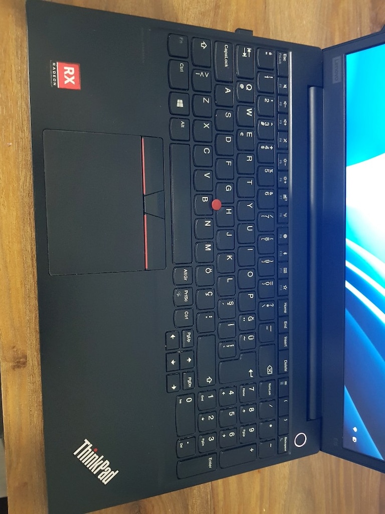 lenovo e15 i5 10.nesil 16ram 512ssd 2gbekran kartı - 2