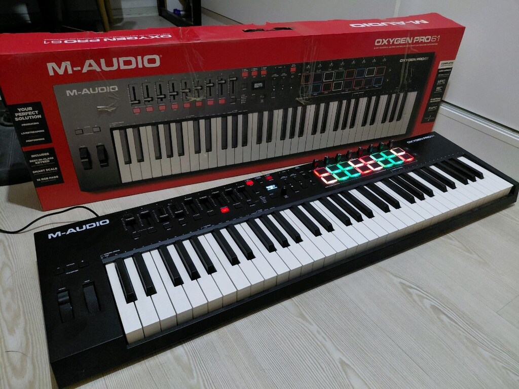M-AUDIO Oxygen Pro 61 - Sıfır Ayarda - Kutulu - Çok Temiz - 2