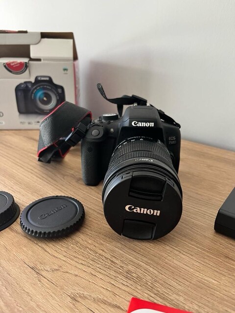 canon EOS 750 D