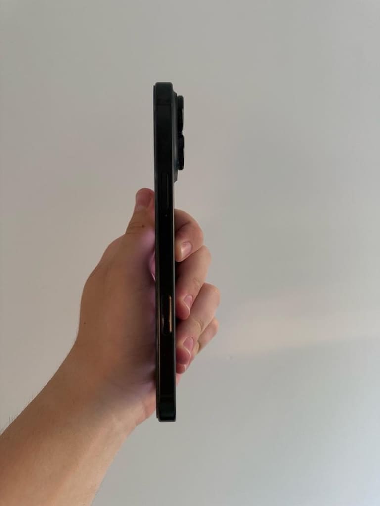 iPhone 16 Pro Max - 3