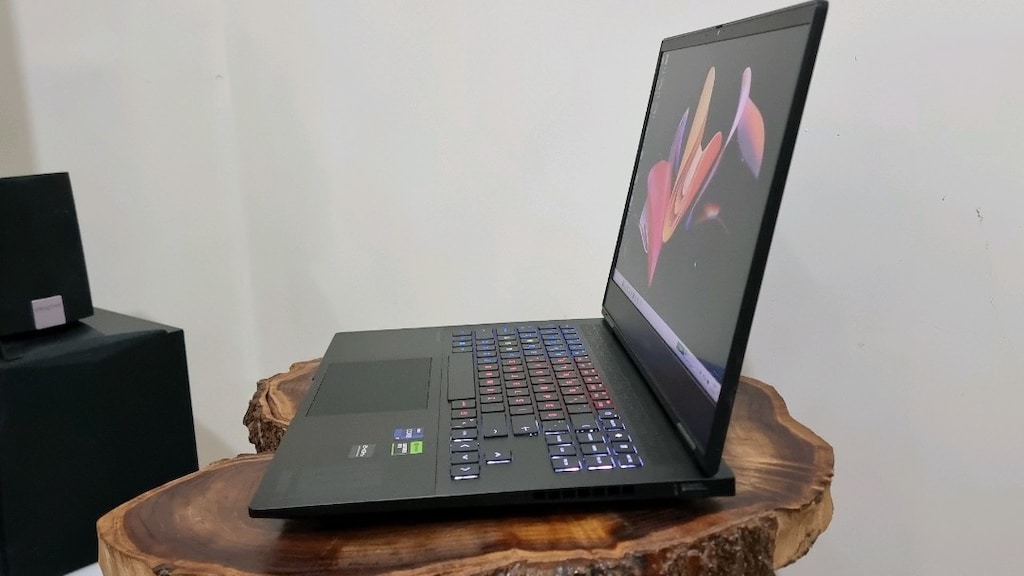 Hp Omen i9-13900HX RTX 4070(8GB) 140W 32 GB RAM 1 TB SSD 2K EKRAN - 9