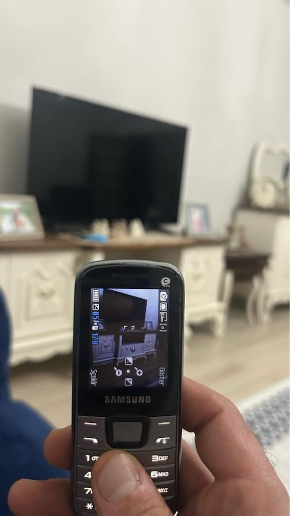 samsung e2250 - 6
