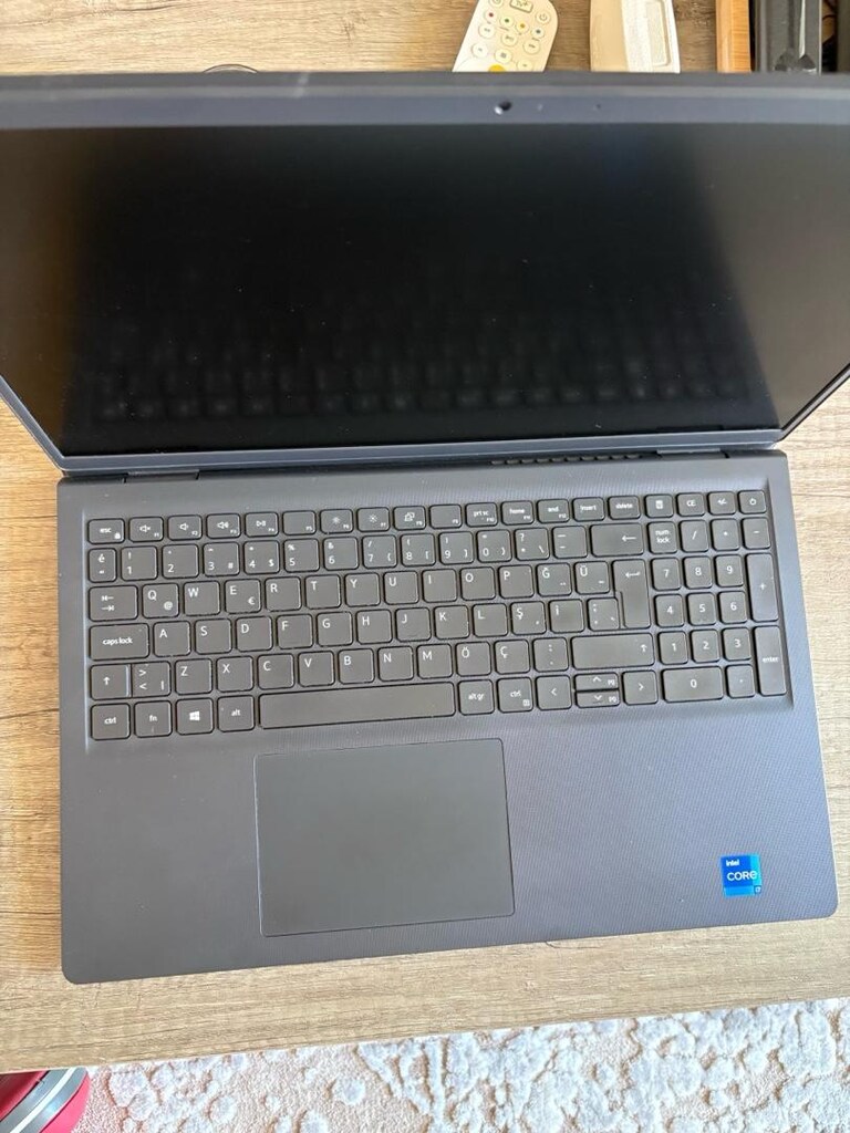 DELL LAPTOP VOSTRO 15 3510 - 2
