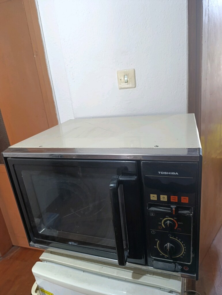 Mikrodalga ve Normal Fırın TOSHİBA - 2