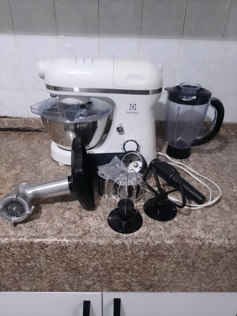 elektroluks mutfak robotu - 2