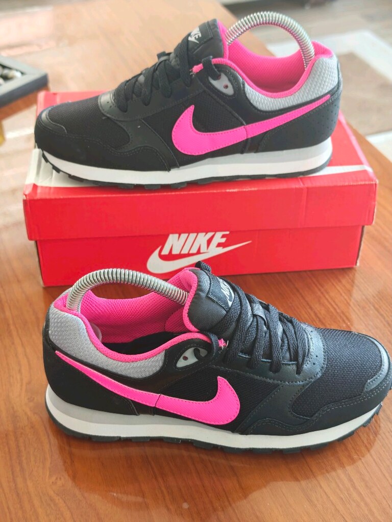 Nike MD Runner orjinal sıfır kutulu üründür - 8