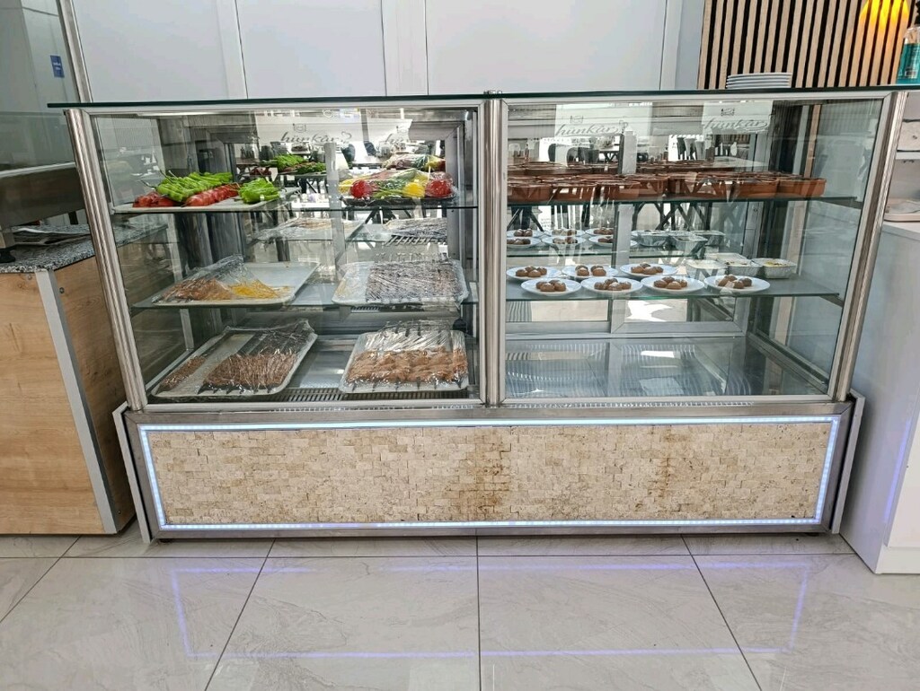 Teşhir dolap - 2