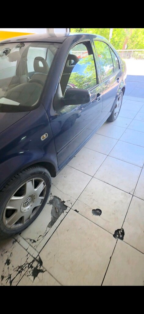 197.000 KM DE TERTEMİZ 2000 MODEL BORA - 4