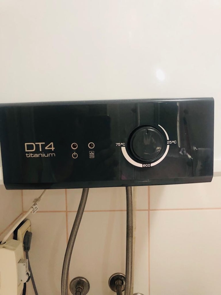 DEMİRDÖKÜM ELEKTRİKLİ TERMOSİFON - 6