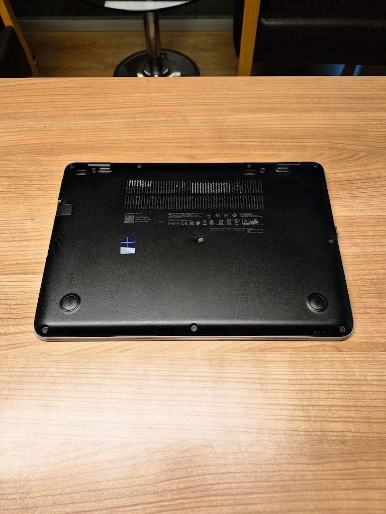 Laptop HP i5 İşlemcili 8GB Ram 512GB Ssd İnce ve Hafif Pili Sağlam - 8