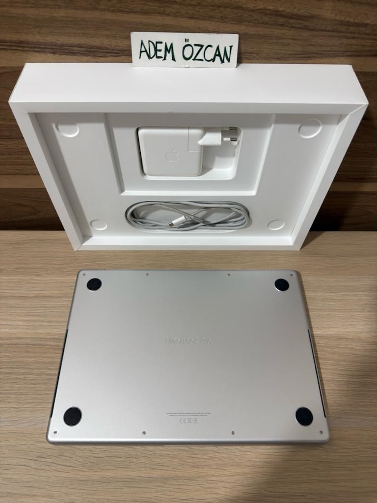 MacBook Pro / M1 Pro / 14 inç / 16 GB Ram / 512 GB Ssd - 9