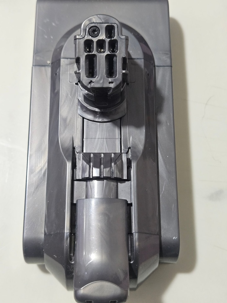 Dyson V12 Detect Slim kablosuz süpürge Bataryası. Çalışır durumda,
