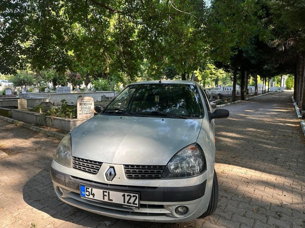 2004 model 1.4 Clio - 8
