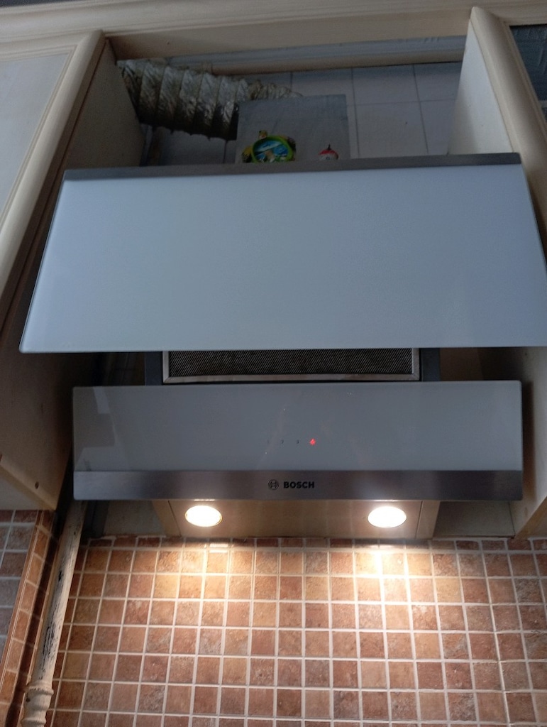 Bosch DWK065G20T Beyaz Cam Eğimli Davlumbaz – 60 cm - 2