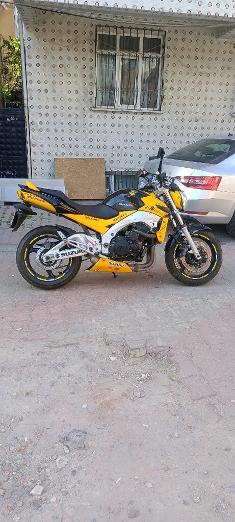 suzuzki gsr 600 - 5
