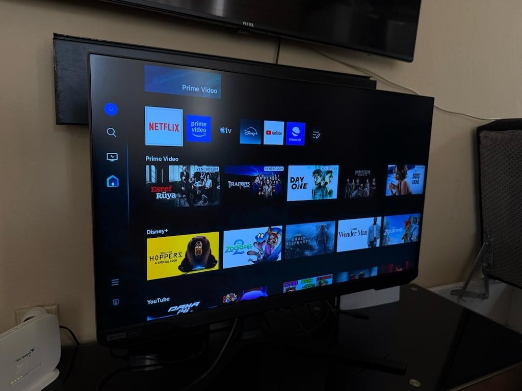 Samsung Odyssey G7 32 - 3