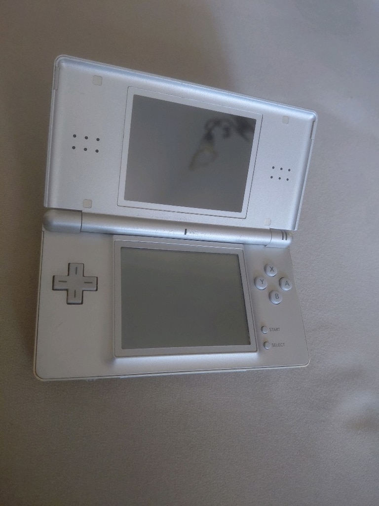 Nintendo ds lite cihazı - 2