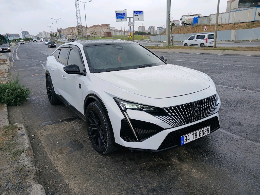 Peugeot 408