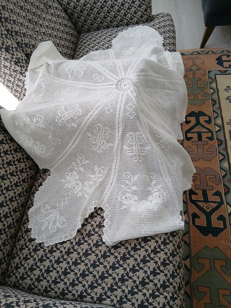 Dantel Masa Örtüsü - 4
