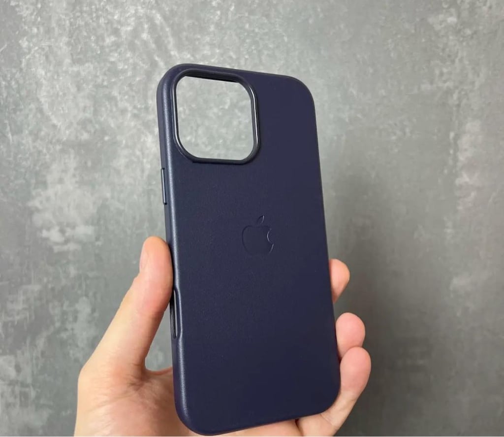 ıphone 15 pro lacivert deri kılıf 2.el - 2