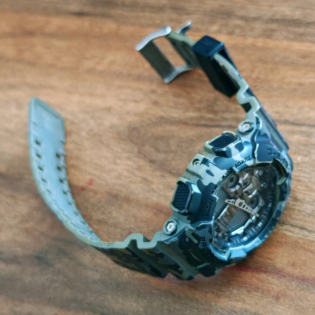 Casio G-Shock GA-100CM-8ADR Erkek Kol Saati - 2