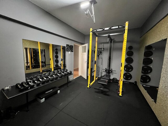 Eksiksiz ev fitnes spor salonu aletleri komple satılık