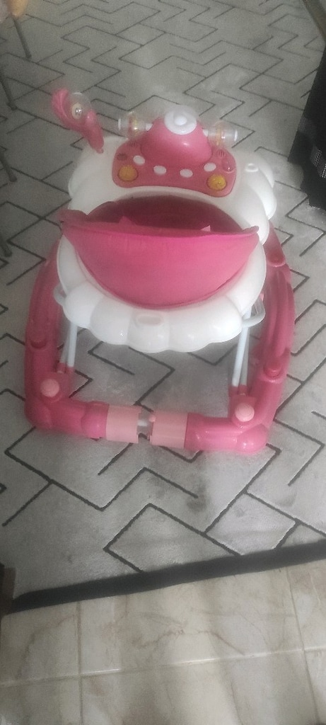 bebek yürüteç ve mama sandalyesi - 2