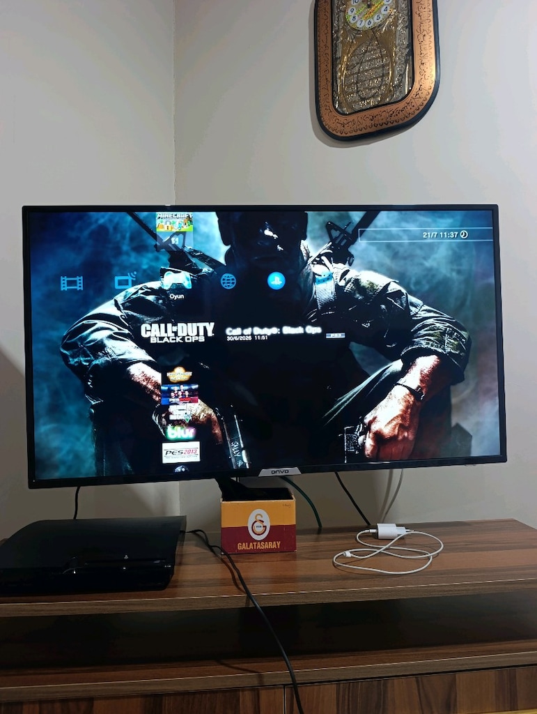 İlk kullanıcısından slim kasa PlayStation 3, 500 GB + 8 oyun - 11