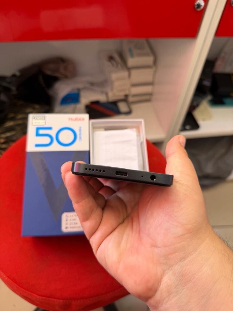19 ay grantili kutu faturalı nubia 50desigen 256 gb takas olur - 2