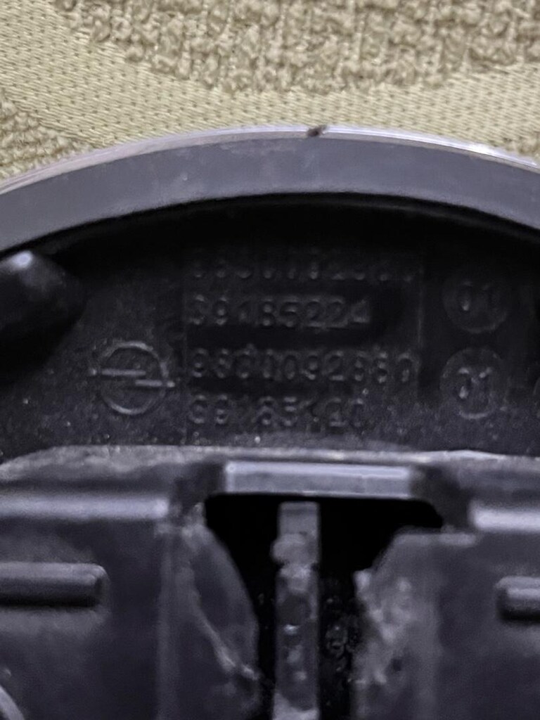 Opel Corsa f arka bagaj kapağı açma tutamagı - 6