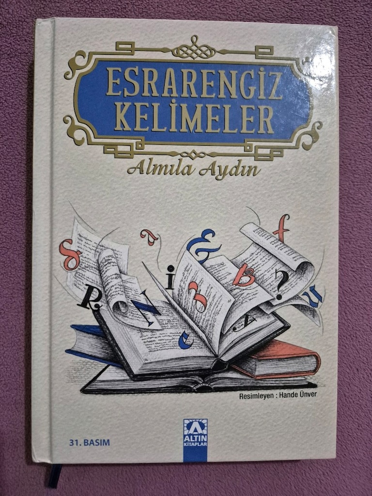 Esrarengiz Kelimeler - Almila Aydın