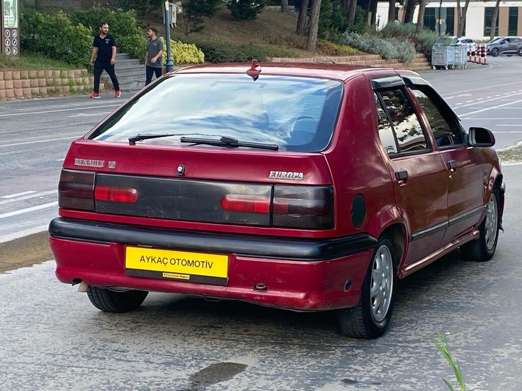 1.6 karbüratörlü Renault Europa - 7