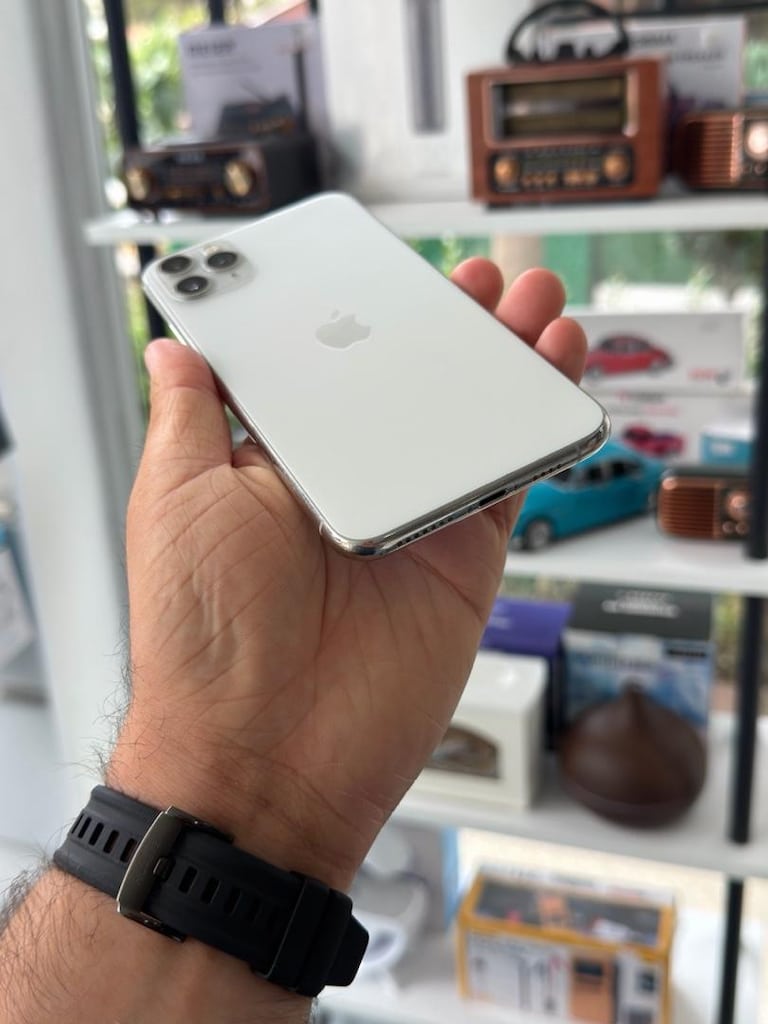 APPLE 11 PRO MAX 256 GB PİL 100 - 5