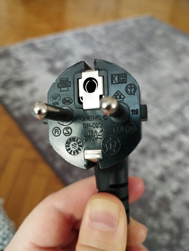 Orijinal Acer Laptop Şarj Adaptörü - 10