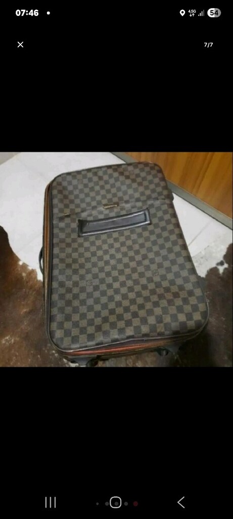 louis vuitton valiz — görsel 7/7