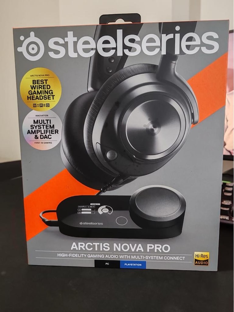 SteelSeries Arctis Nova Pro Xbox Gaming Kulaklık