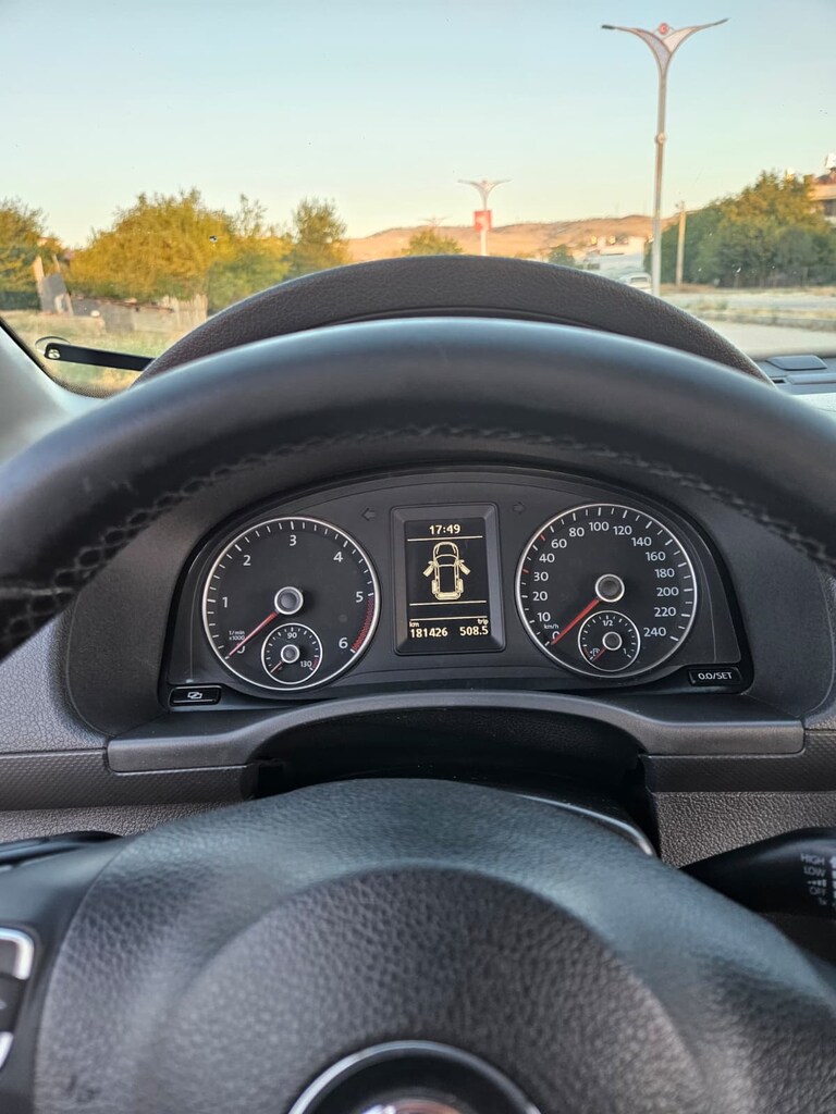 2011 model 1.6 tdi trendline 182 binde - 19