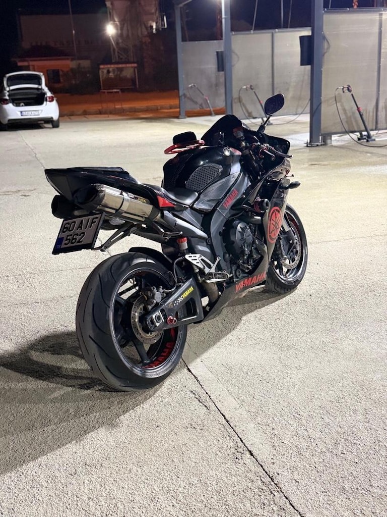 Yamaha R1 2008 Model hasar kayıtsız sorunsuz